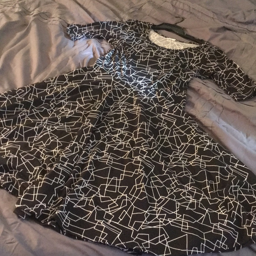 Lularoe Nicole Dress - black and white geo print