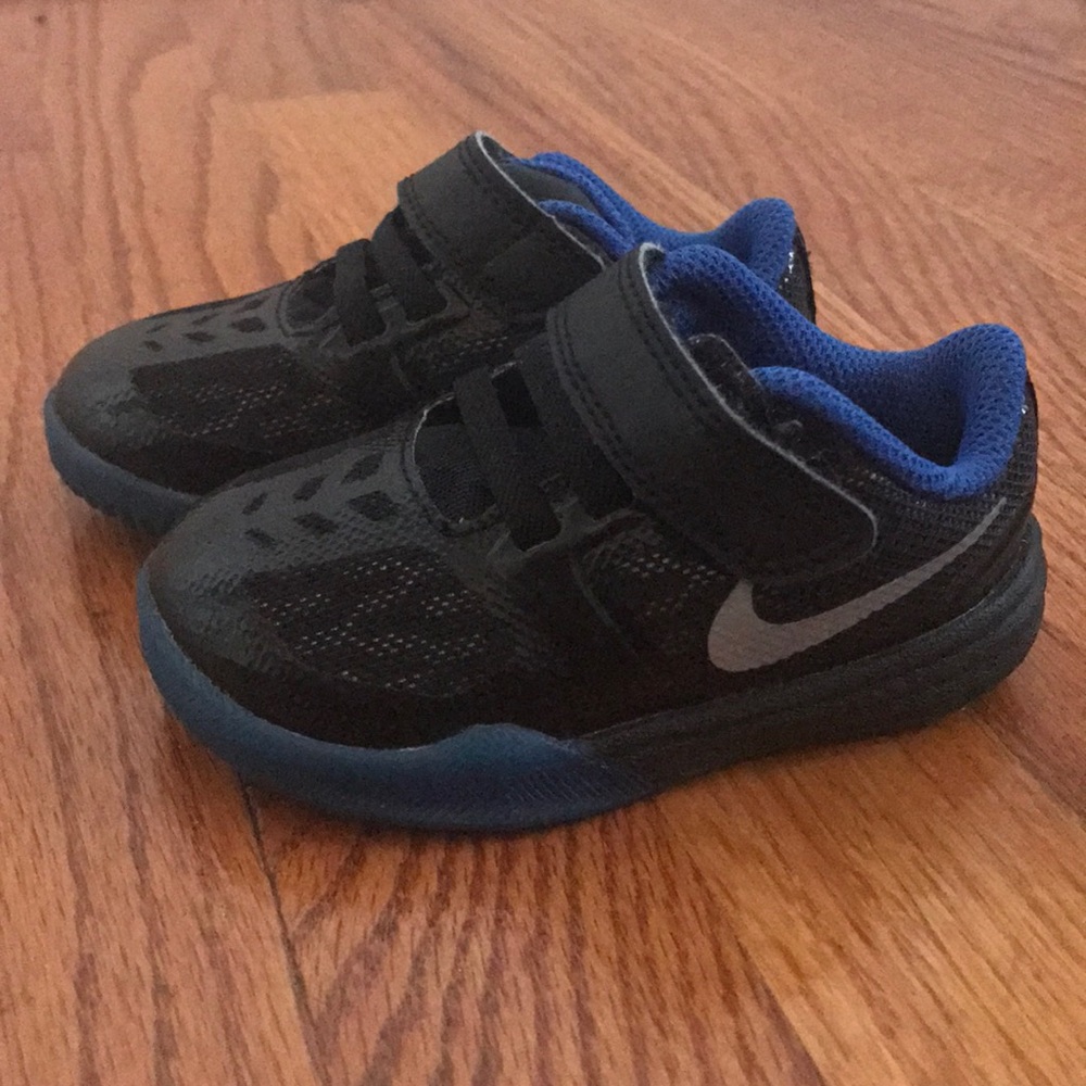 Toddler Nike size 5c