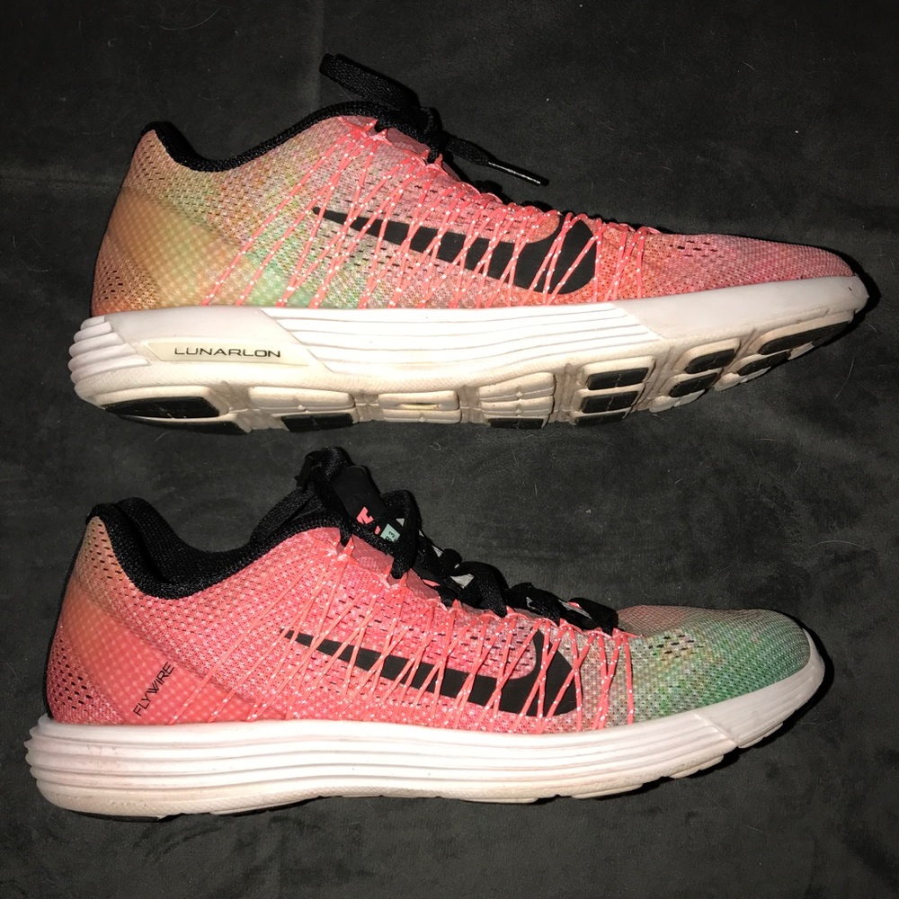 Nike flyknit lunar run