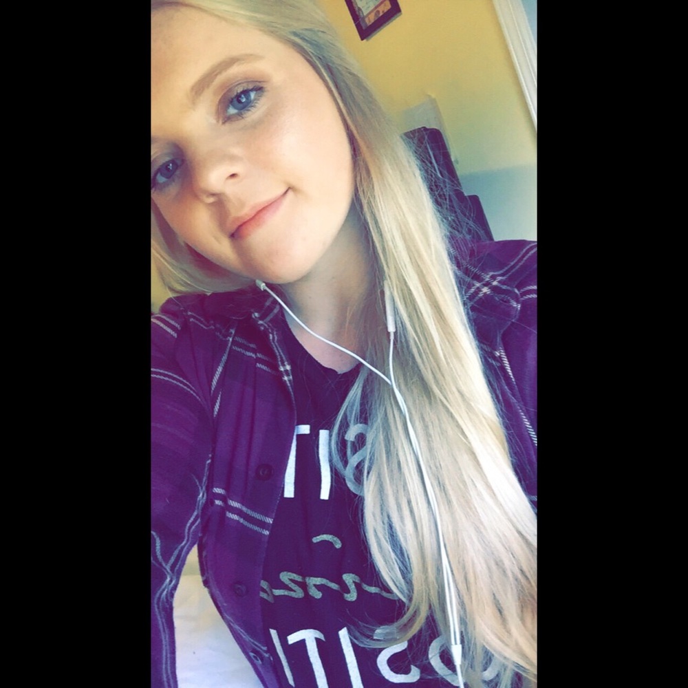 Meet your Posher, Amber