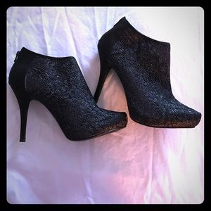 Size 8 black dress Booties
