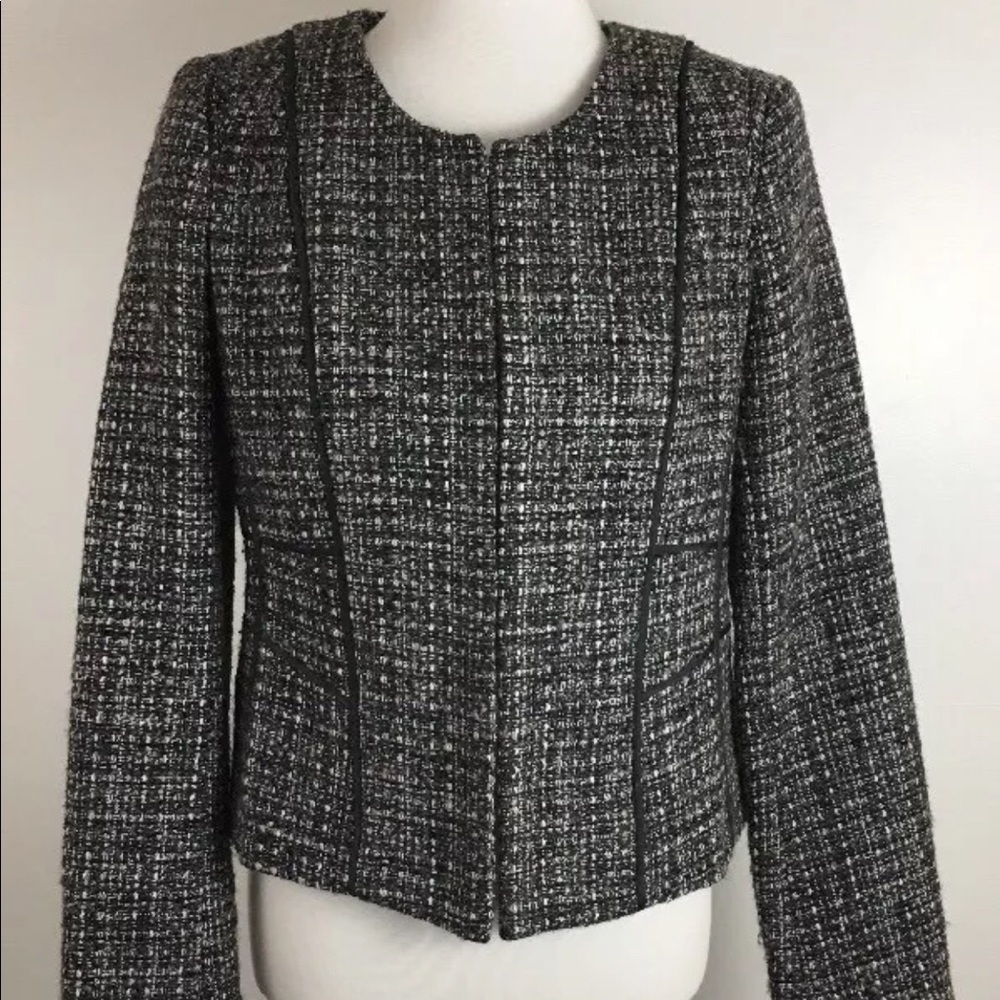 Ann Taylor tweed blazer size 6