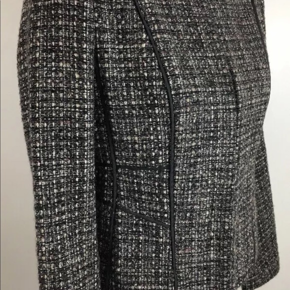 Ann Taylor tweed blazer size 6 - Picture 2 of 7