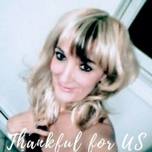 Meet your Posher, Rena