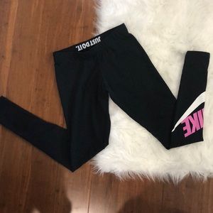 NIKE black leggings