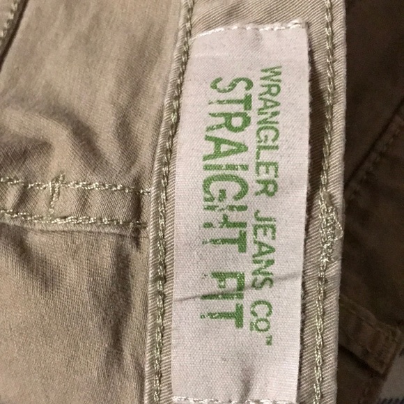Wrangler jeans. Khaki color. - Picture 3 of 3