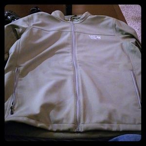 Mountain hardware softshell