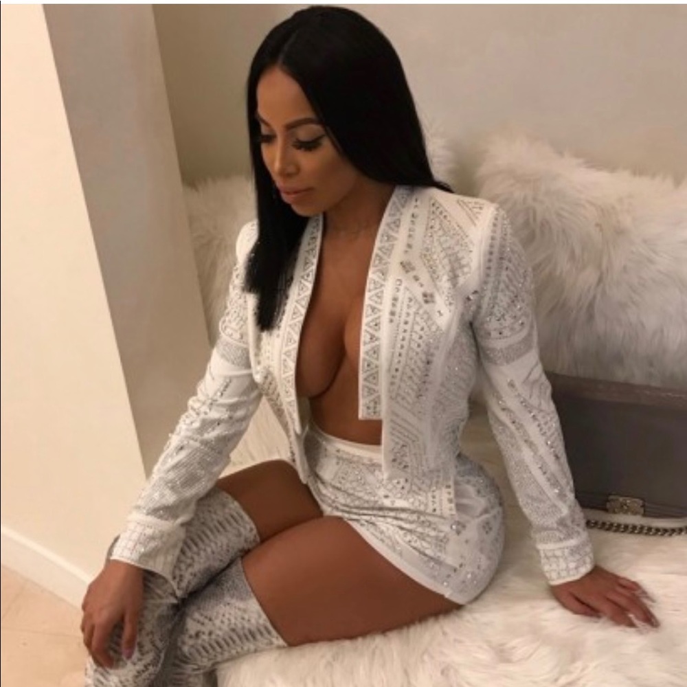 White 2 piece jacket and shorts