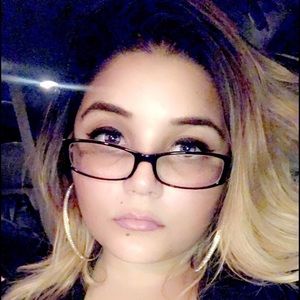 Meet your Posher, Wendy