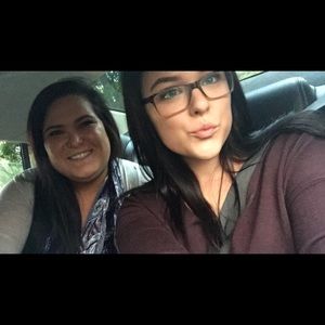 Meet your Posher, Danika