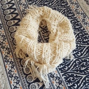 American Eagle scarf