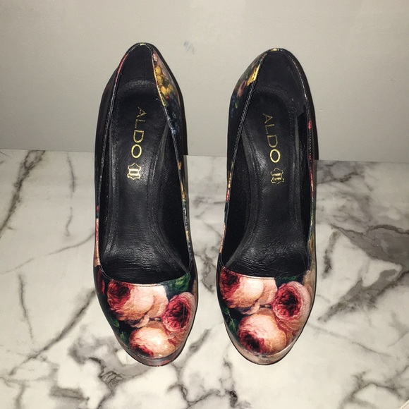Aldo Flower Platform Heels Reduced Shipping! 💕 - Picture 2 of 3