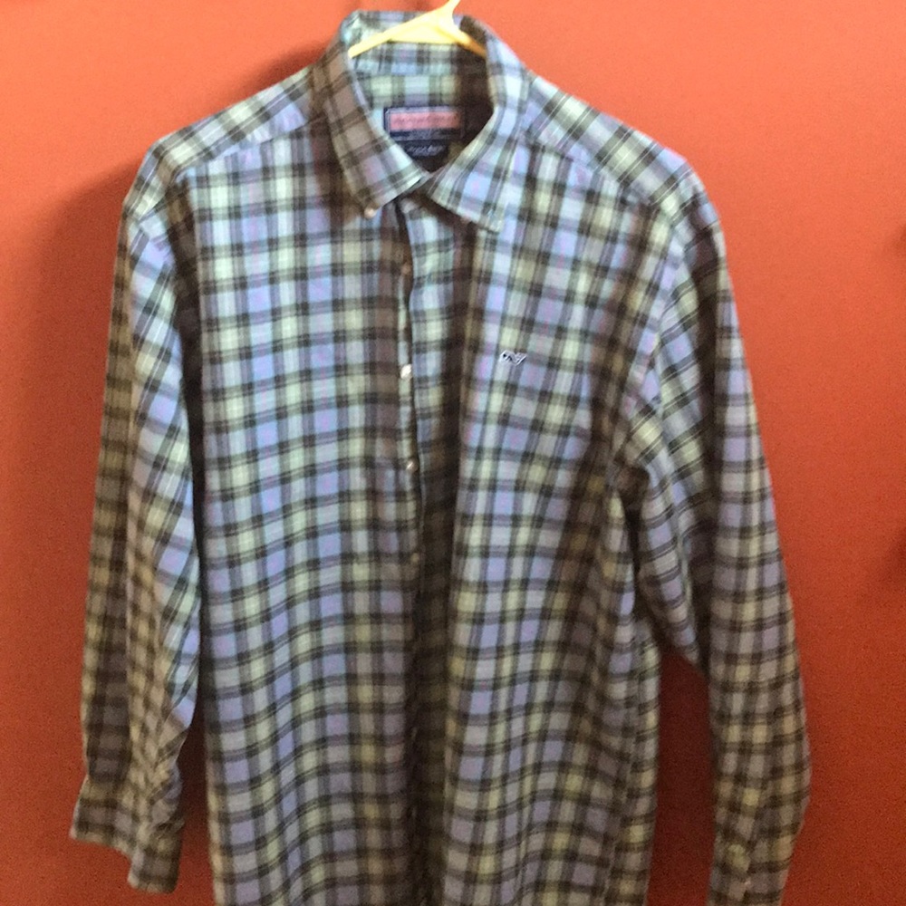 Vineyard vines whale shirt men’s large