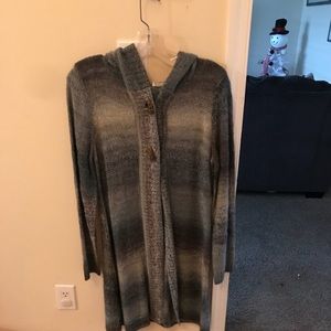 Long sweater!! Great for winter!! ❄️⛄️