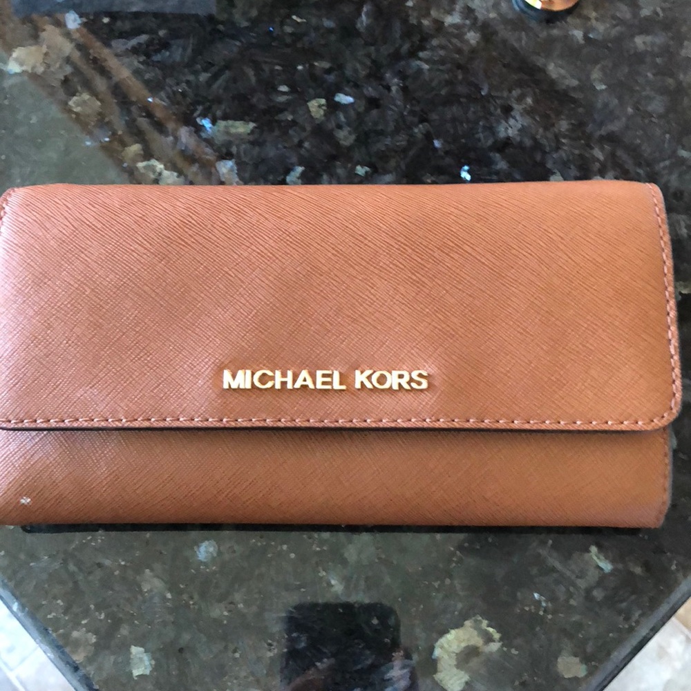 micheal kors wallet