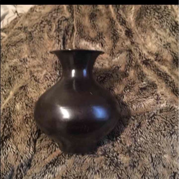 Vase - Picture 2 of 3