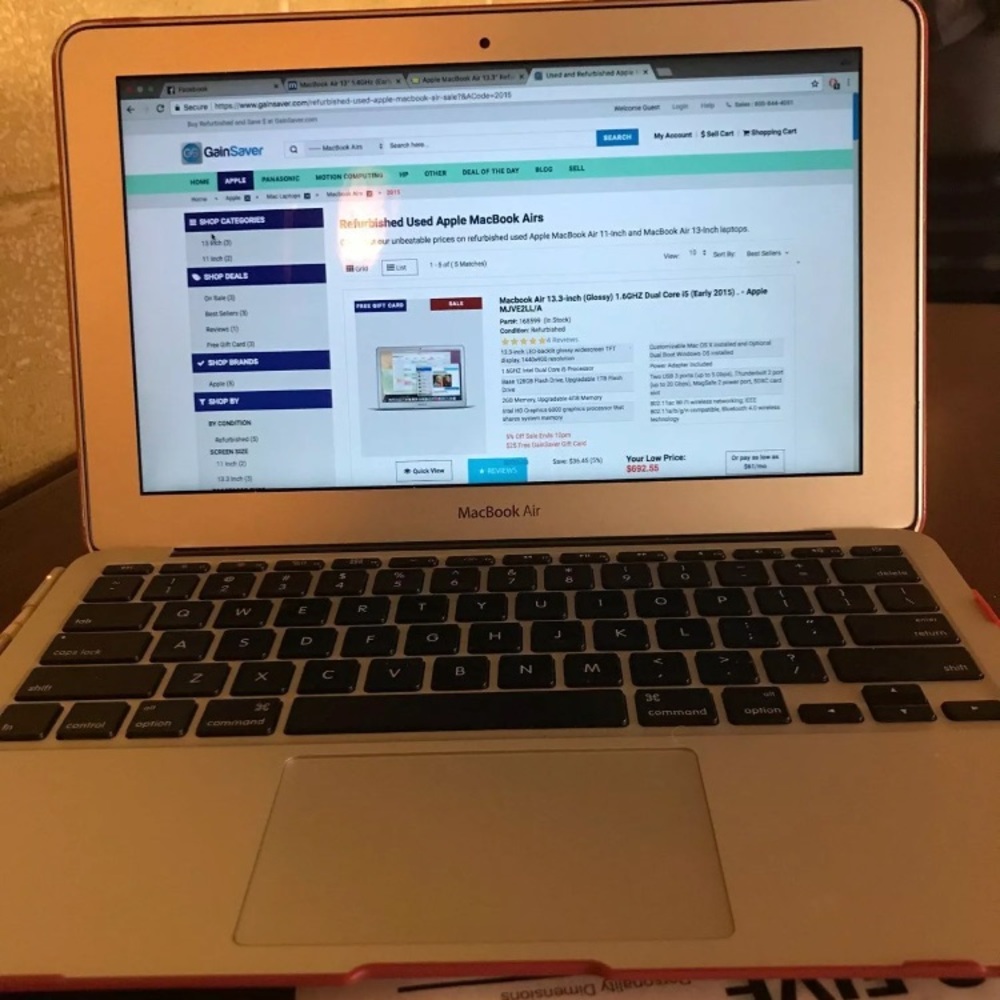 2011 MACBOOK AIR