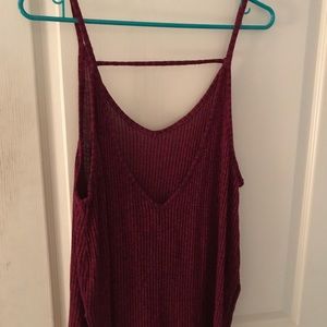 Spaghetti strap shirt w/ open back