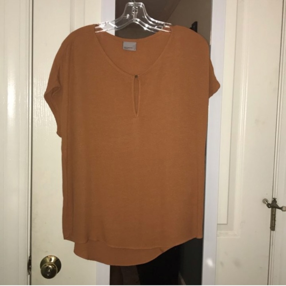Cute dress top