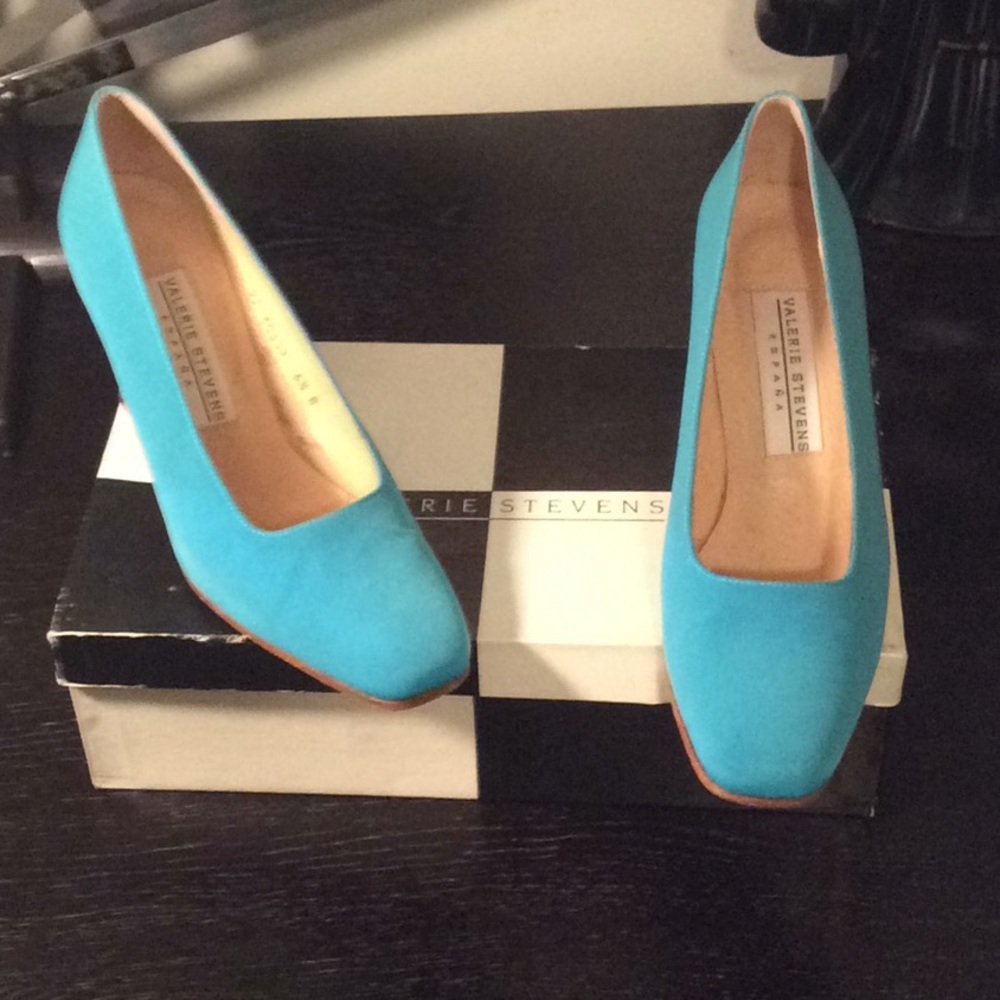 Valerie Stevens women’s shoes size 6 1/2 M