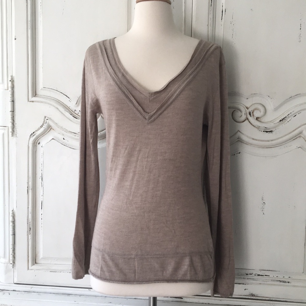 Antonio Berardi Cashmere and Silk V-Neck Sweater