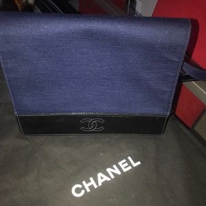 💯 Authentic Chanel Vintage shoulder Bag