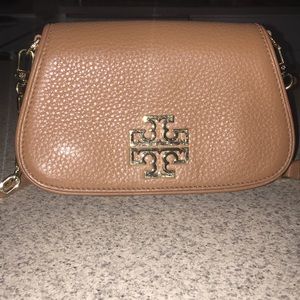Small Tory Burch handbag! In great condition