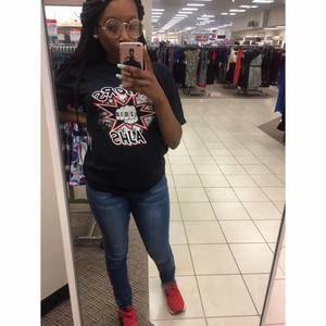 Meet your Posher, Amber