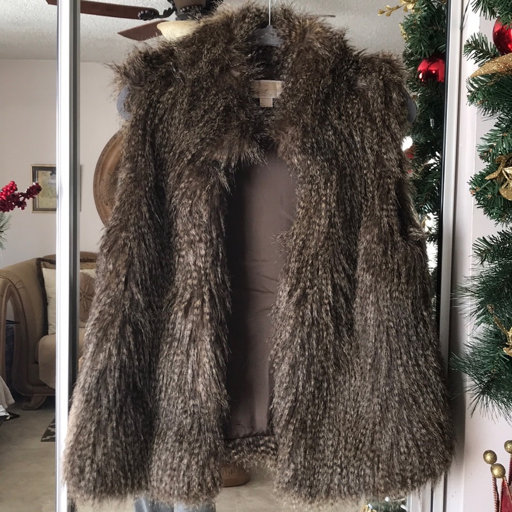 MICHAEL KORS FAUX FUR VEST