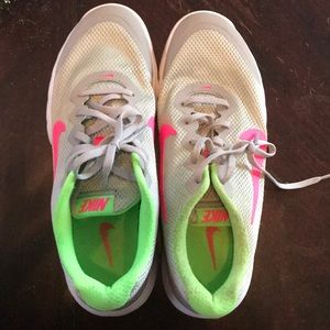 NIKE Flex experience RN4