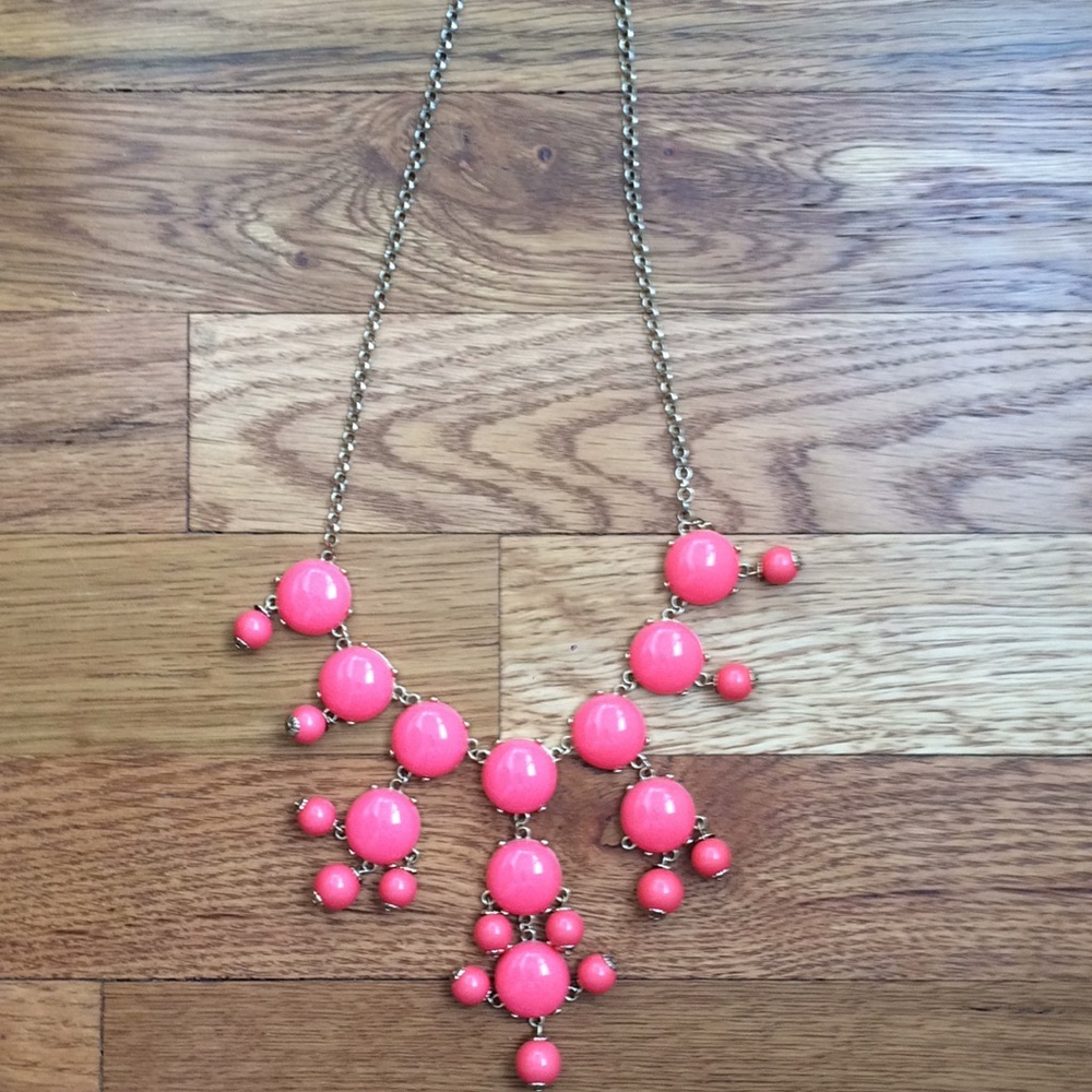 ❄️cPink bauble statement necklace ❄️