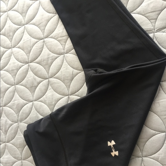 Under Armour Pants - Under armour Capri tights XS