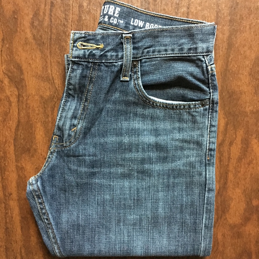 Signature by Levi Classic Versatile Timeless High-Quality Low Boot Jeans