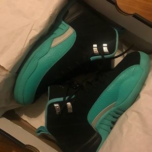 Jordan 12s size 6.5y