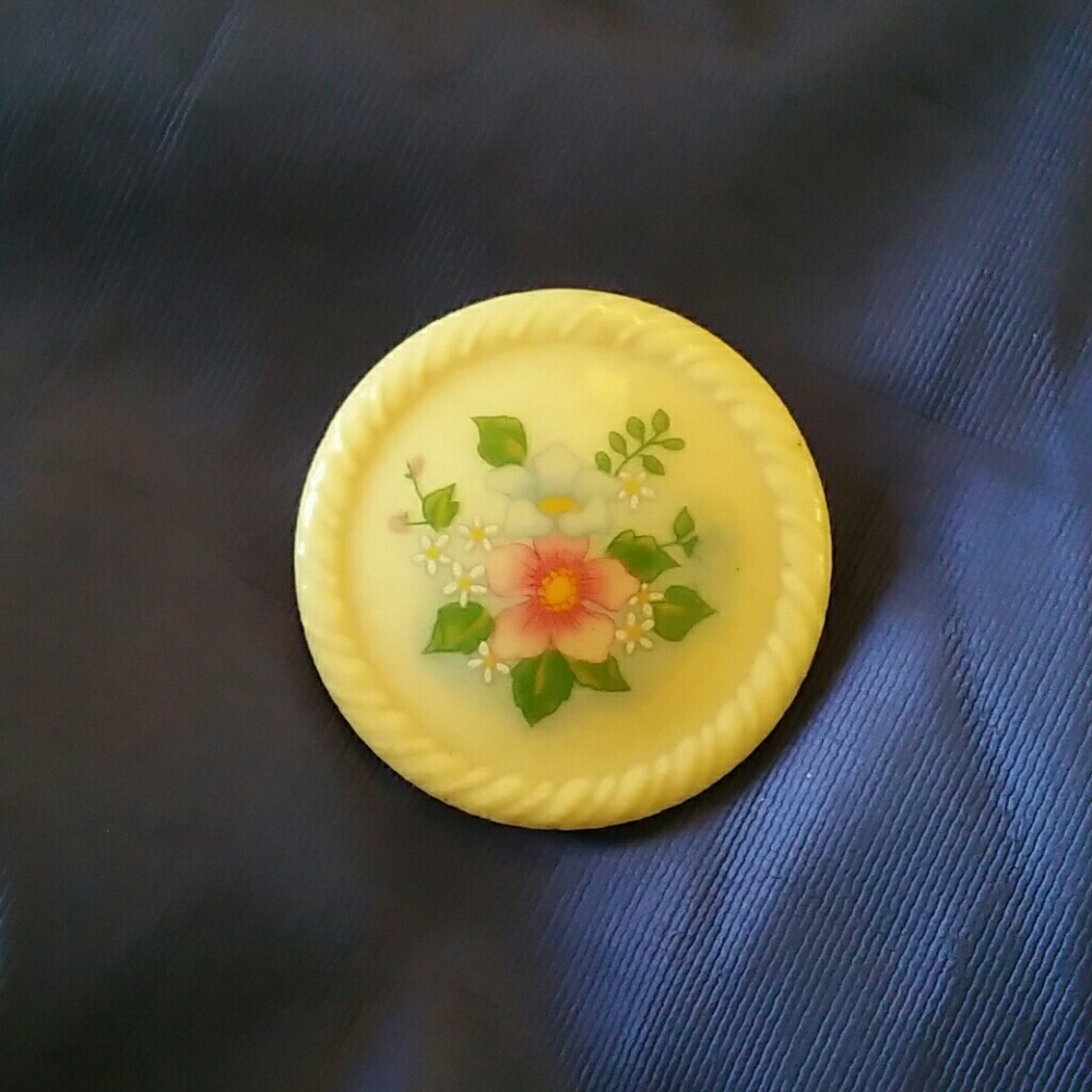 Avon Ceramic Flower Brooch