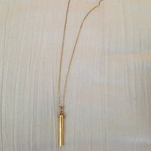 Stella & Dot rebel pendant in gold