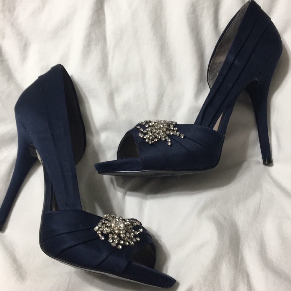 Guess Satin Blue Heels NWOT