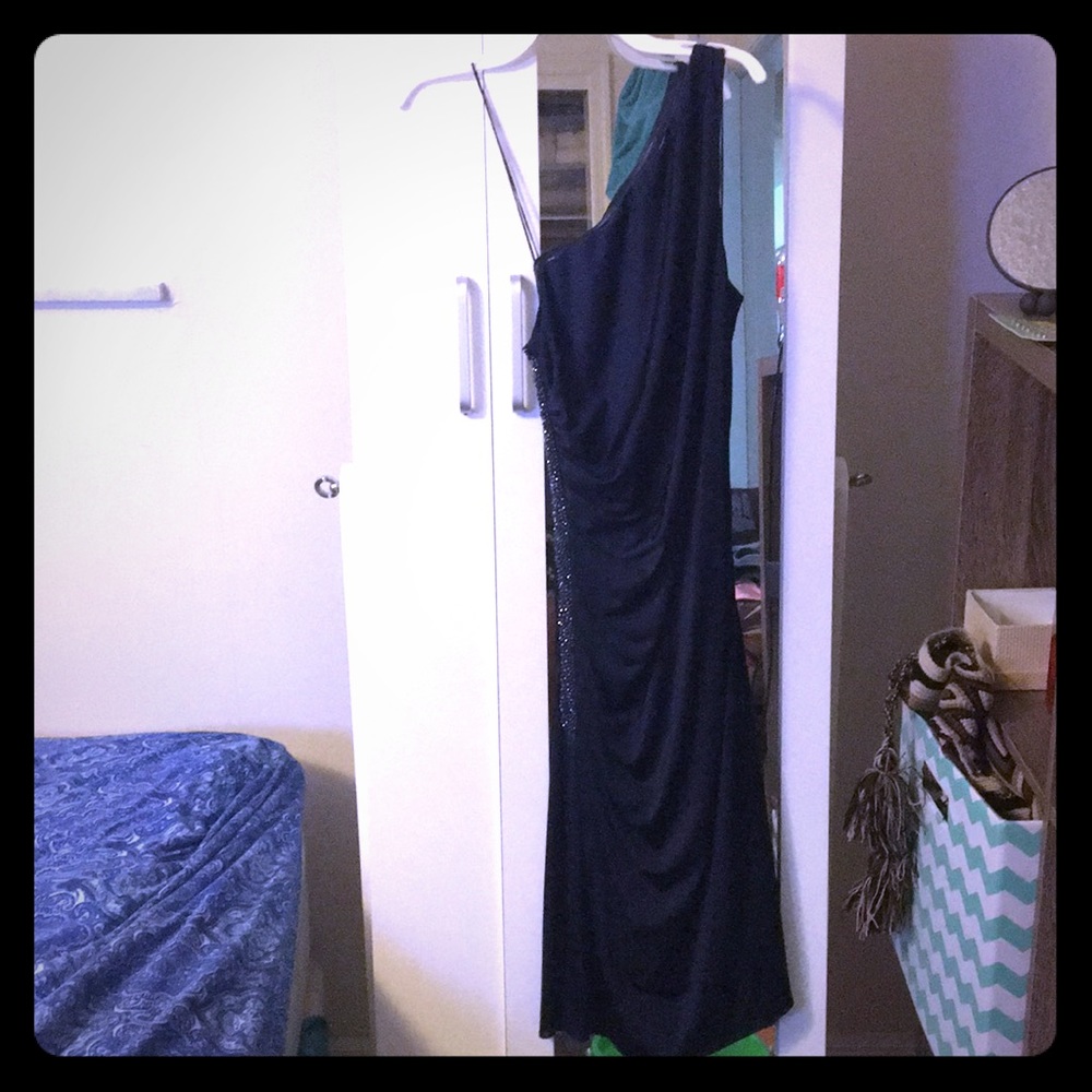 Navy blue one shoulder dress