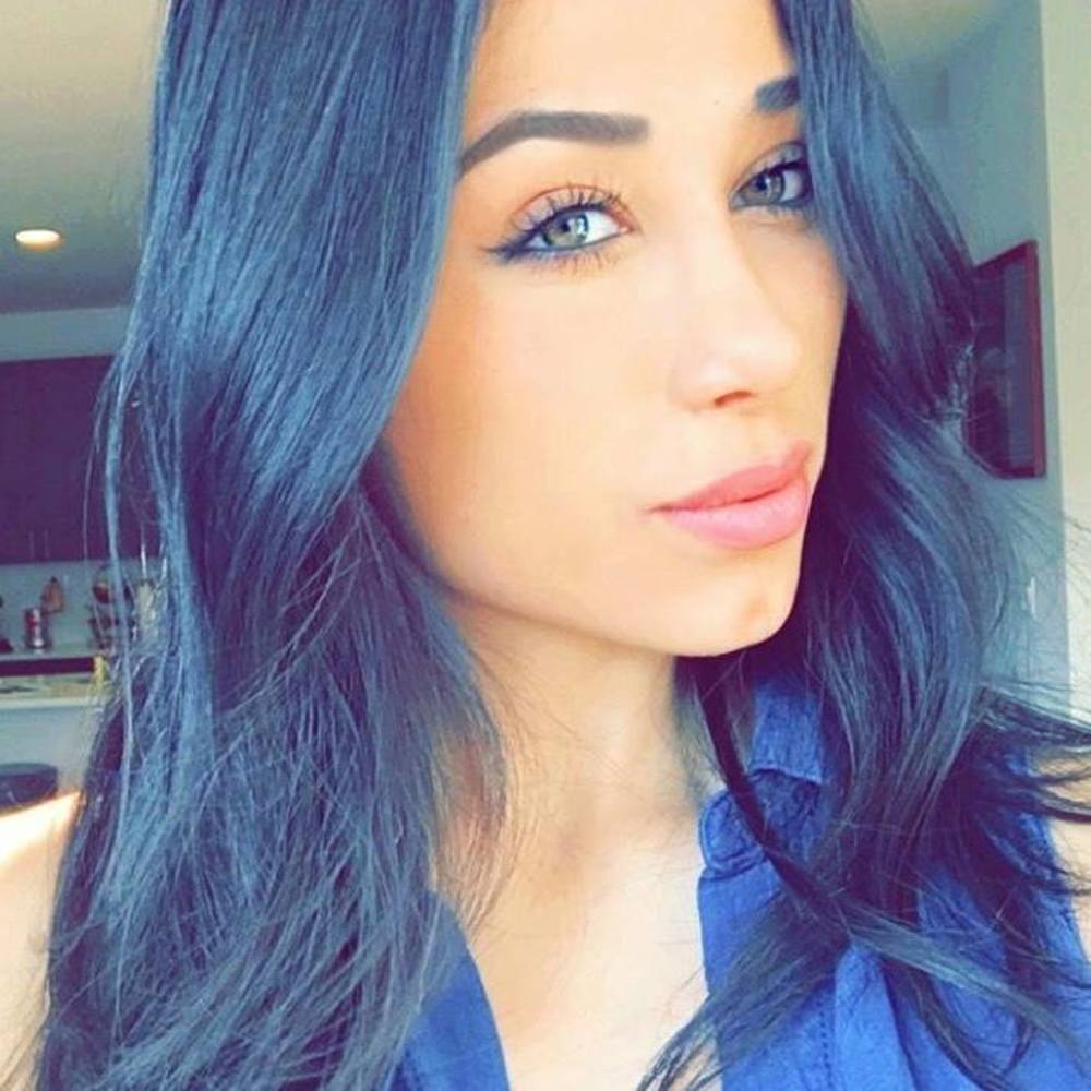 Meet your Posher, Steph