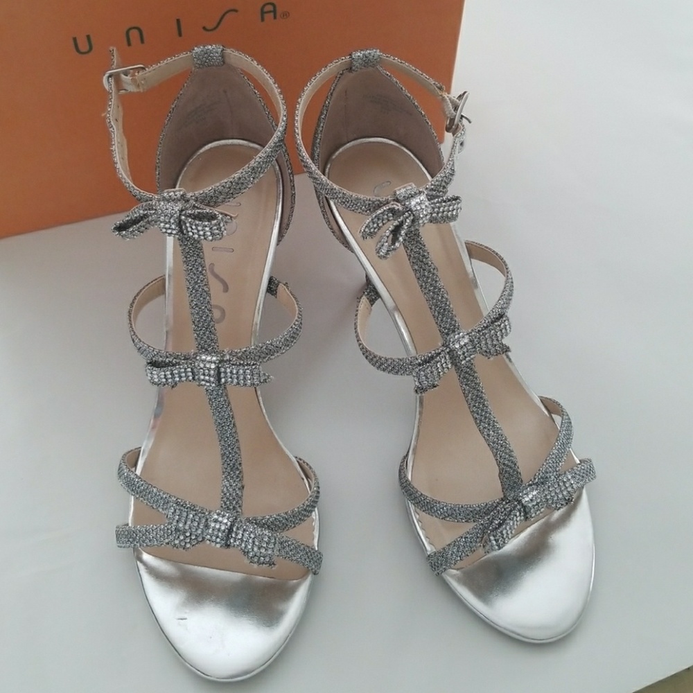 Unisa brand special occasion heels