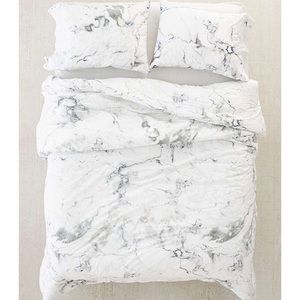 *BRAND NEW* URBAN OUTFITTERS MARBLE BEDDING SET