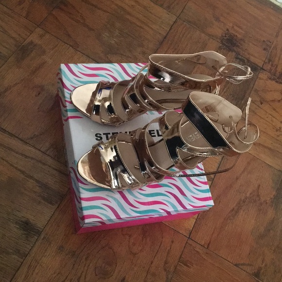 Heels - Picture 1 of 3