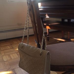 Tory Burch Fleming Medium Quilted Shoulder Bag