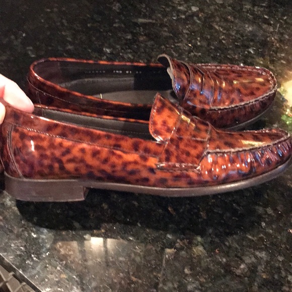 Cole Haan women 7 1/2 m leopard patent  loafers - Picture 2 of 3