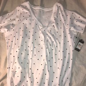 ⬇️$16 Tommy Hilfiger Blue Star tee NWOT