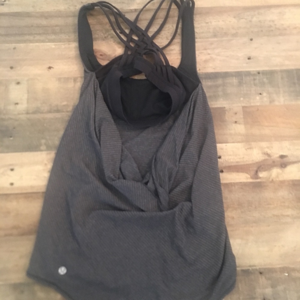 Lululemon free to be tank