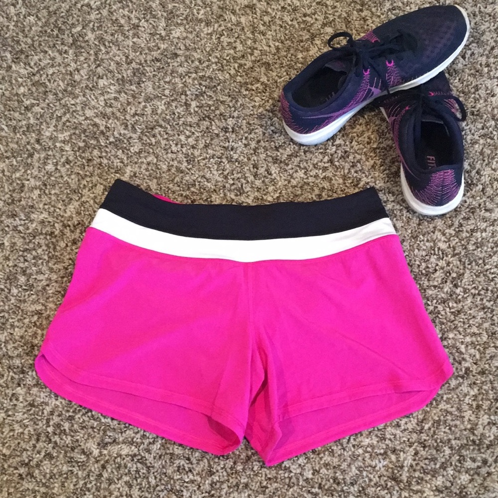Lululemon Groovy Run Shorts