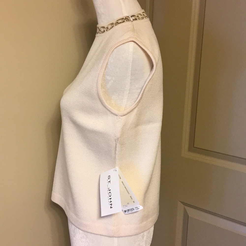 St.John Bright White/Gold funnel neck shell - Picture 2 of 8