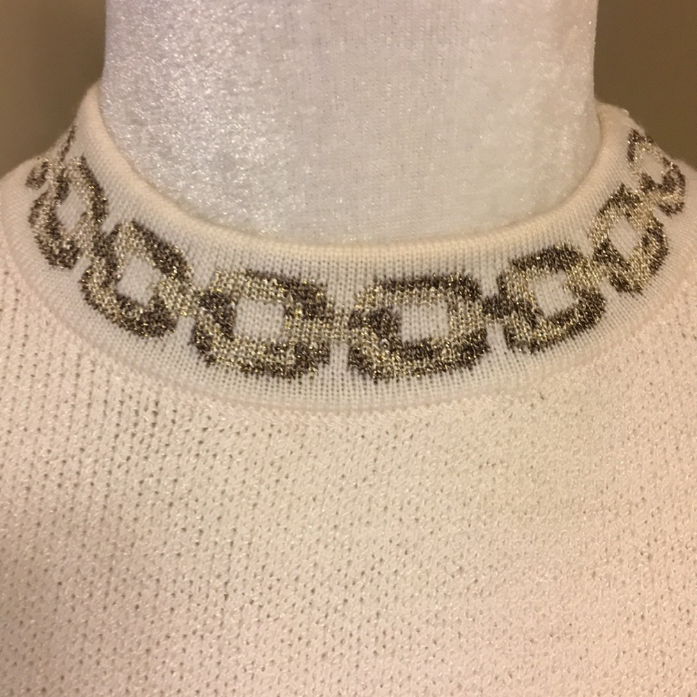 St.John Bright White/Gold funnel neck shell - Picture 4 of 8