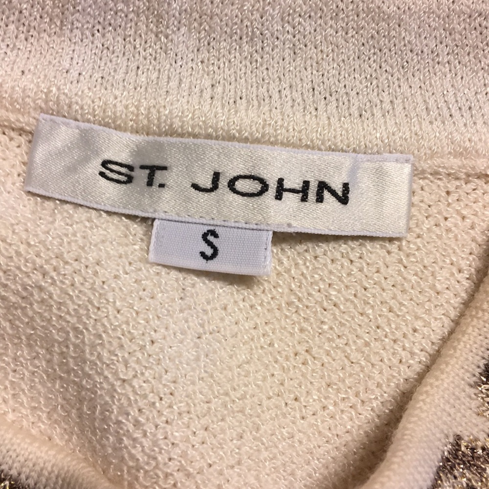 St.John Bright White/Gold funnel neck shell - Picture 8 of 8